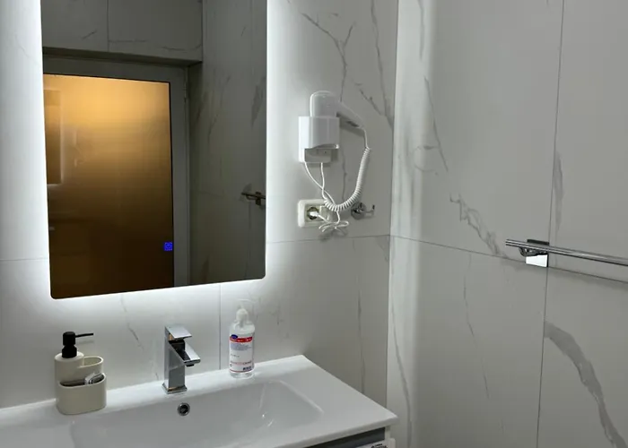 Angel's Konukevi Tiran