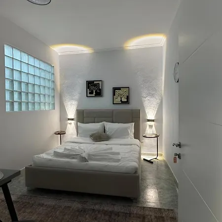 Konukevi Angel's Tiran