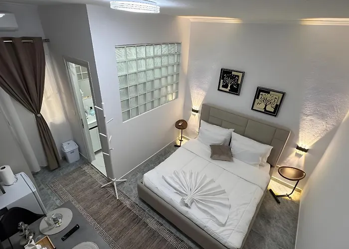 Angel's 招待所 地拉那